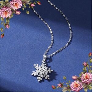 Cubic Zirconia Decor chroma Christmas Snowflake Pendant Stainless Steel Necklace